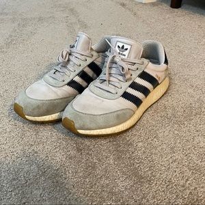 Adidas Boost Iniki runner